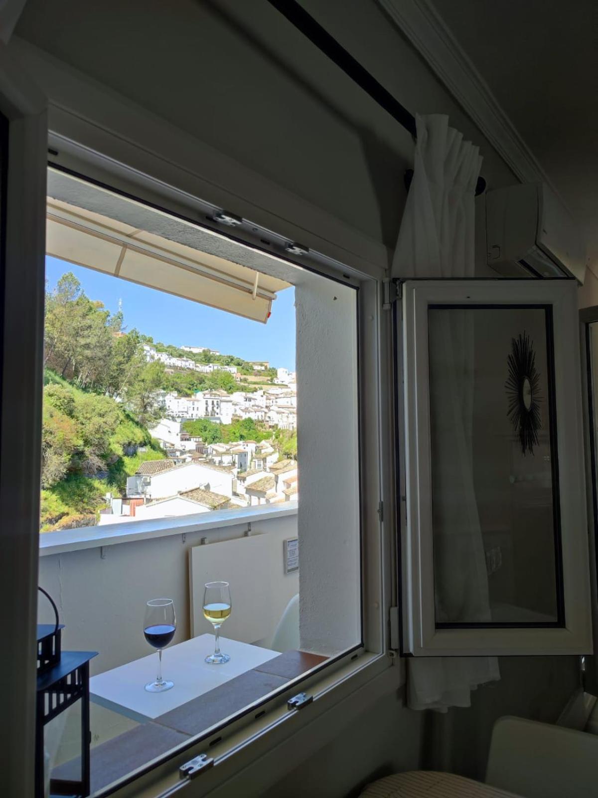 La Rosa Gris Διαμέρισμα Setenil De Las Bodegas Εξωτερικό φωτογραφία